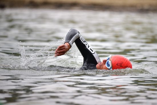 Triathlete in HEAD Black Marlin and Zoggs Predator goggles.
Photo by Dani Fiori